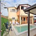 Sandro 2210 Apartament Fažana