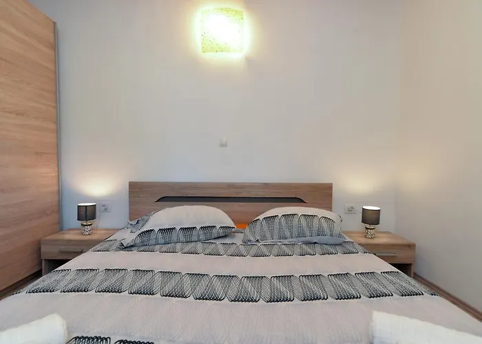 Sandro 2210 * Fažana