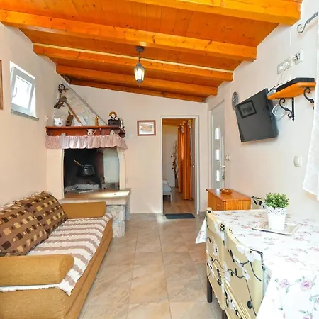 Sandro 2210 * Fažana