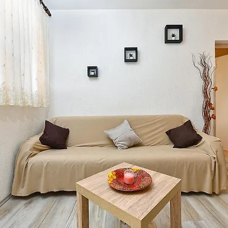 Apartmán Sandro 2210 *